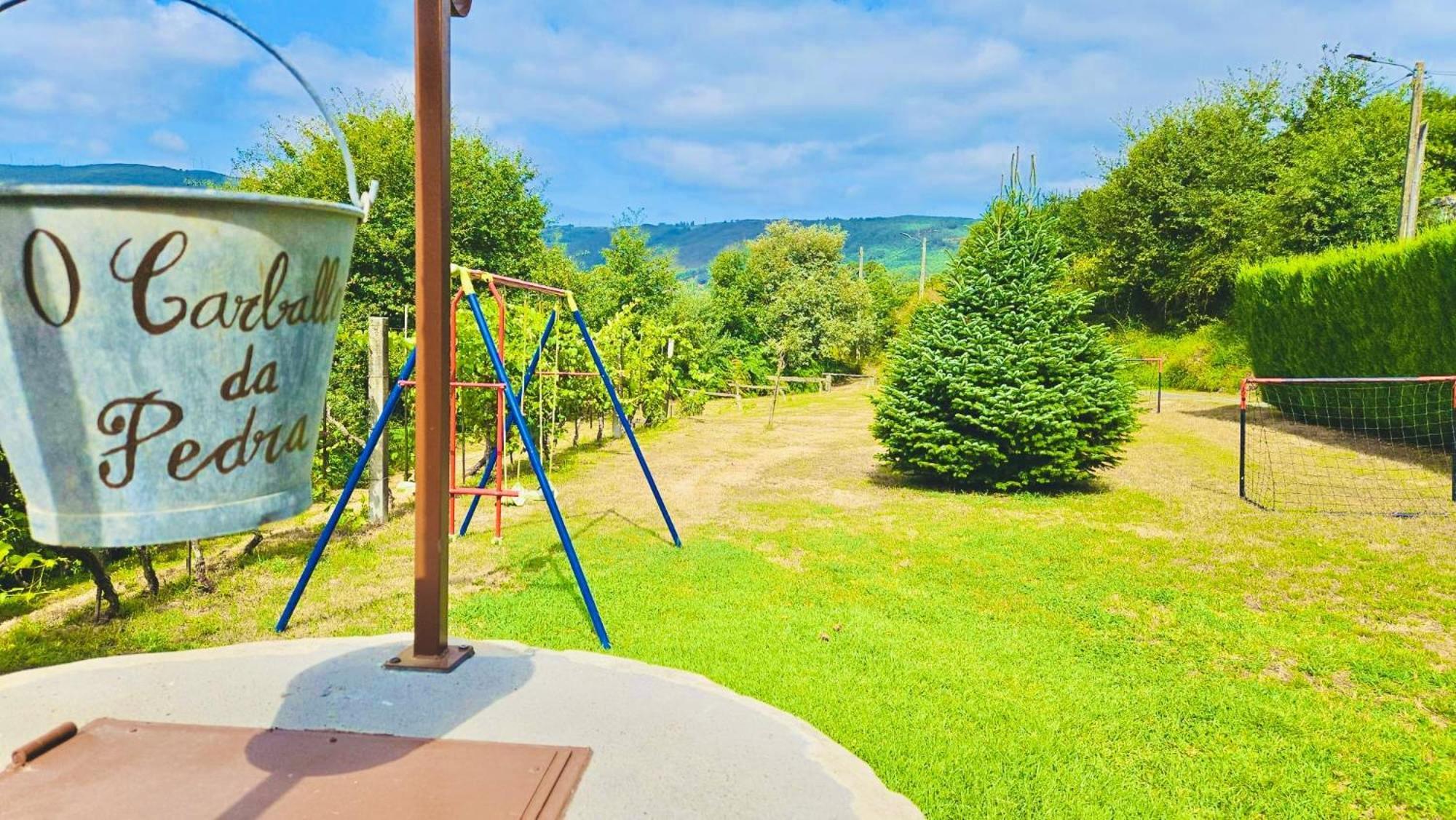 Casa Rural O Carballo Da Pedra La Caniza Bagian luar foto